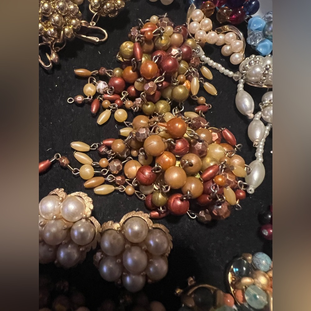 VINTAGE CLUSTERS - Picture 8 of 15